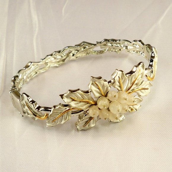 New White Quarts Beads Silver Leafs Holly DESIGNER Bracelet